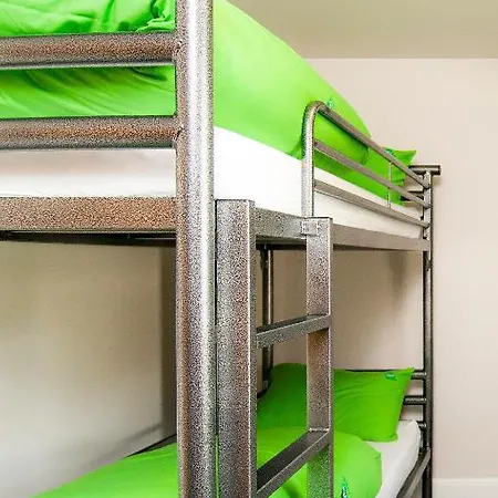 Hostel Yha